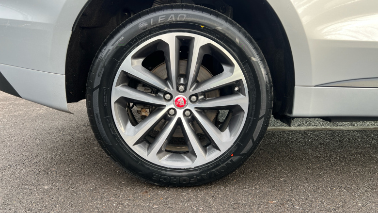 Jaguar F-Pace 2.0d R-Sport 5dr Auto AWD Diesel Estate